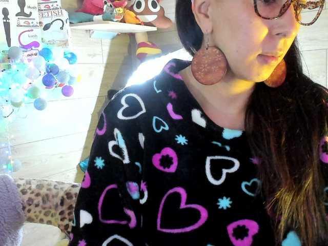 Kringkasting av skjermbilder sofy_dirtyHot