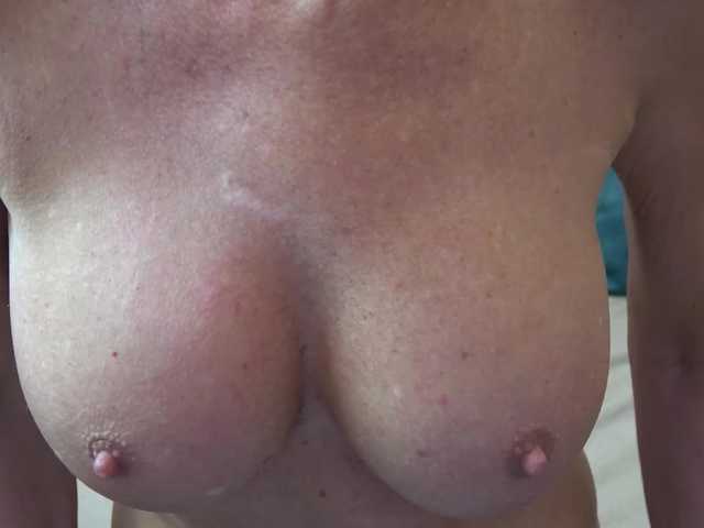 Bilder SonjaKovach #new #bigboobs #mature #milf #ladies suck my wood-dildo (home made) lets cum with me if you can HIT my GOAL 656
