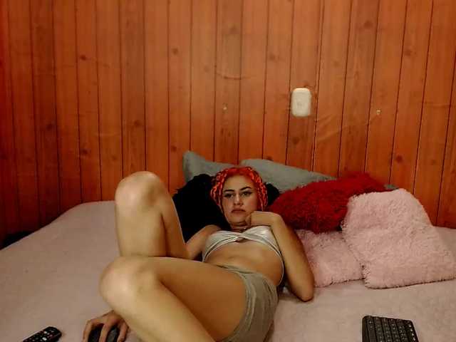 Bilder Sophia-Tylor Hi guys, it's a pleasure to be here with you, I'm new, you would like to support me? 150 tk fuck pusszy