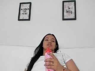 Bilder sophie-cruz Come here for your ASIAN CRUSH. // Snp 199 / Talk dirty to me in pm // Sloopy blowjob at GOAL/ Cus videos / pvt and voyeour