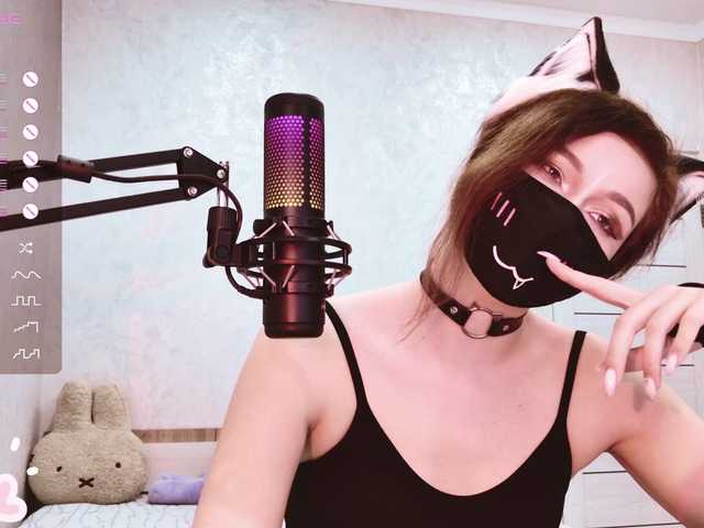 Bilder Sallyyy Hello everyone) Good mood! I don’t take off my mask) Send me a PM before chatting privately)Lovens works from 2 tokens. All requests by menu type^Favorite Vibration 100inst: yourkitttymrrI'm collecting for a dream - @remain ❤️