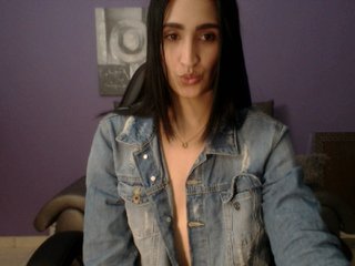 Bilder Stacycross Striptease show - #latina #hot and #cute Do you want more? I don't believe #lovense #boobs #ass and so #sexy Do you want to be my #daddy?