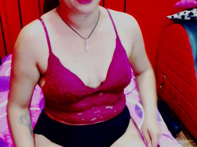 Bilder Stephanyhot1 welcome to my room, I'm Stephany, add me to your favorites list and let's have pleasant orgasms ♥♥♥Would you like to experiment with the prohibited? Let's go private and find out