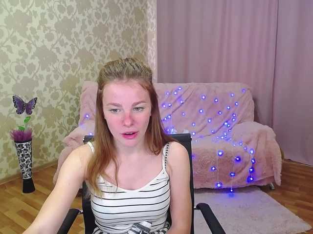 Bilder SummerMood hello guys! im new here. let's go communicate and have fun together! PVT open for you! if you like my smile, tip me 50Tkn)))