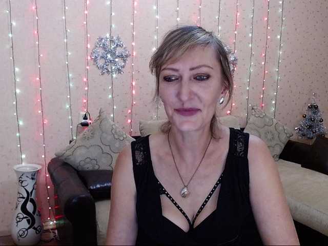 Bilder SusanSevilen Show outfit - 5 tokens, Dance-20 tokens, Stroke the chest-10 tokens, show tongue-5 tokens, kiss -5 tokens, confess love-3 tokens order music - 3 tokens. Thumb Sucking Simulating Blowjob - 10 Tokens watch the camera with comments-50 t add to friends-15 t