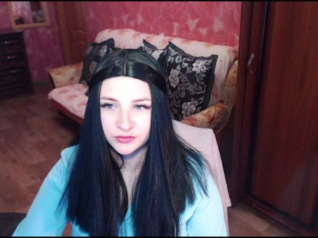 Bilder Sweetkittys Hi guys! I am new here, let's get acquainted)))LUSH ​ON, ​BUZZ ​ME!!​My ​goal ​today ​is-​700tk^^​
