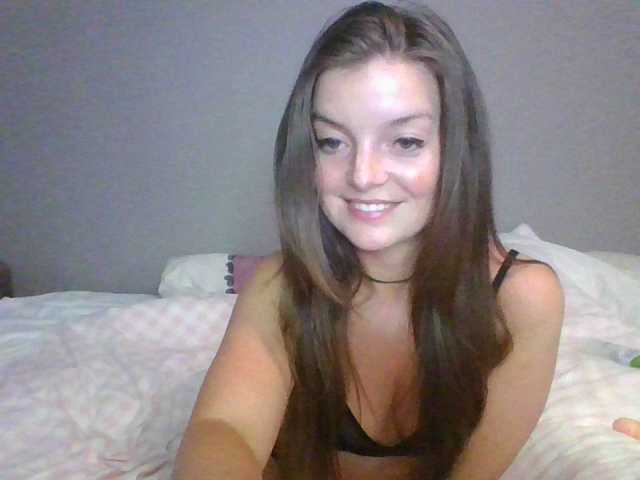 Bilder sweetlizzy Lovense in pussy, starts from 2 tokens