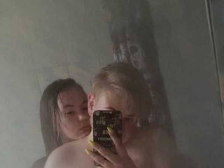 Erotisk videochat Tanya-and-Sara