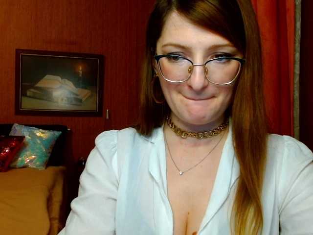 Bilder tastyAriel Sweet and yet dang naughty ;) #innocentface #sweet #petite #glasses #fetish #natural #domina #teaser #cfmn #joi #cei #cbt #sph