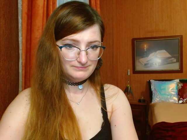 Bilder tastyAriel Sweet and yet dang naughty ;) #innocentface #sweet #petite #glasses #fetish #natural #domina #teaser #cfmn #joi #cei #cbt #sph