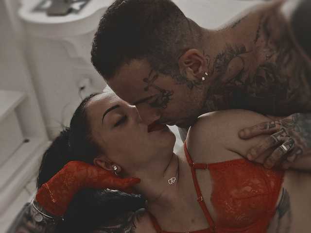 Foto av profilen TattooedCouple