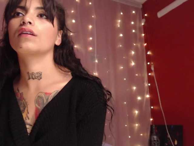 Bilder terezza1 hey welcome to my room!!#latina#teen#tattos#pretty#sexy naked!!! finguer in pussy cum