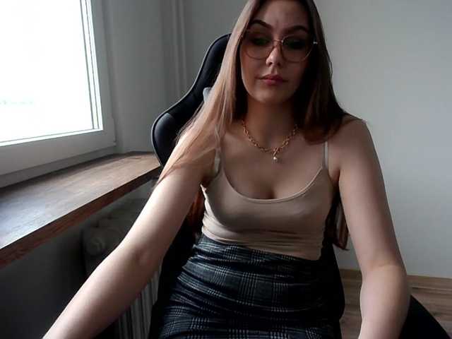 Bilder TiaLove lets have fun and explore each others bodies and minds :P :* joi, cbt, cei, sph, domination, roleplays, dirty talk