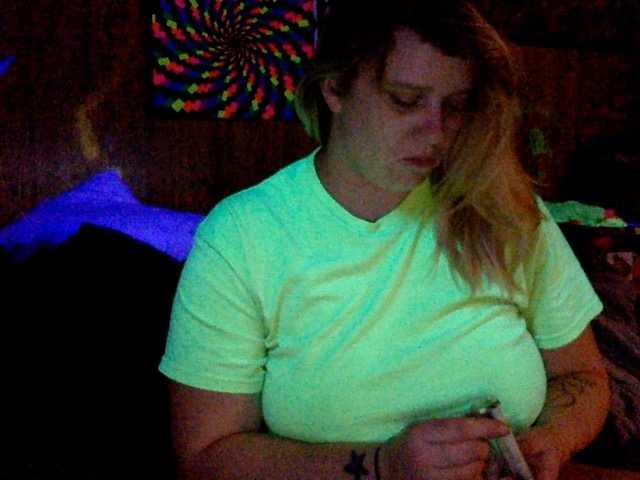 Bilder Trashley420 RATE MY TITS! 1-10. plus u gotta tip me for every rate I get