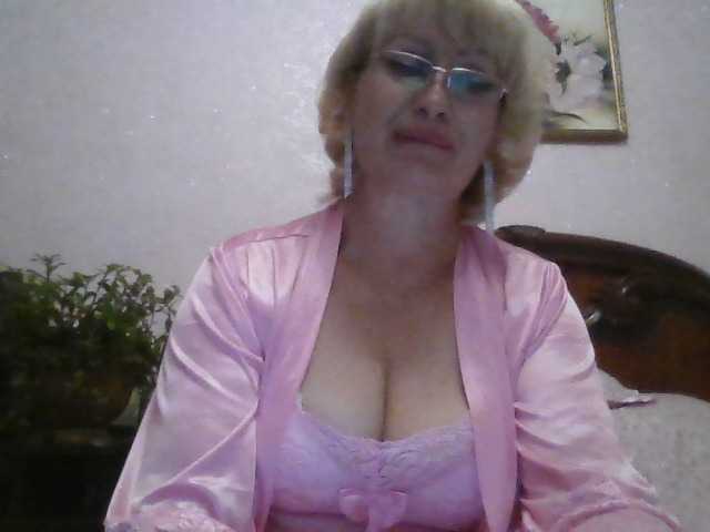 Bilder _mamasita_ Greetings, my dears: * Welcome im my room. I will be glad to your attention and gifts :)