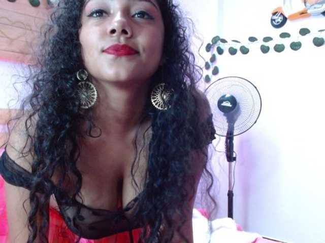 Bilder Valentinax6 Hi guys welcome to my room im new model in here complette my first goal and enjoy the show #latina #curvy #sexy #brunette #dildo #naked #fuck