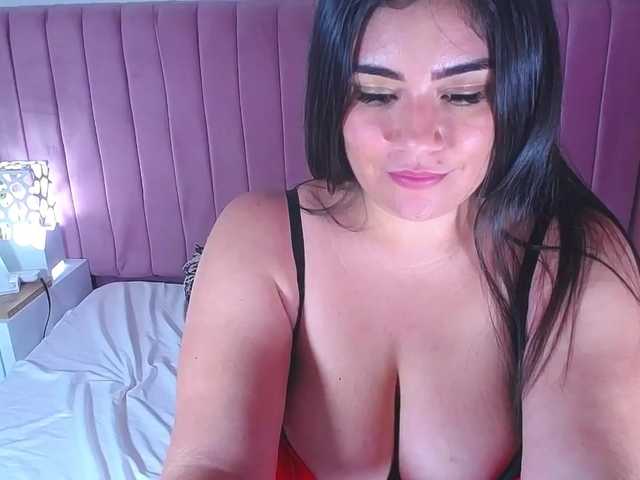 Bilder VanesaJones hello guys im vanesa im new here ! i hope u enjoy with me this time come on and play with my tight and juice pussy #new #latina #bigbobs #bigass