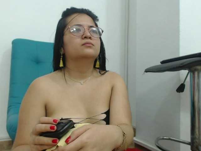 Bilder Violetaloving hello lovers im violeta fun girl with big ass make me wet and show naked --LUSH ON --MAKE ME MOAN buy controle me toy and make me cum *i love roleplay and play oil * i do anal squrit and play pussy *I HAVE BIG CURVES AND CUTEFEET