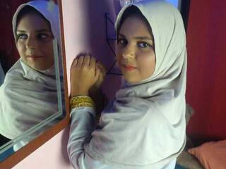 Erotisk videochat YaminaIssawi