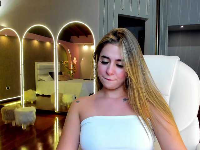 Bilder YennyWalter You know you want me, don't be shy and talk to me ♥ Blowjob 99 TK ♥ Ride dildo 705 TK ♥