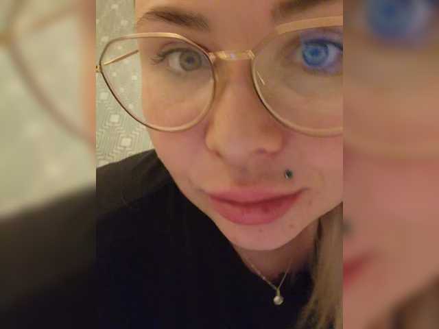Kringkasting av skjermbilder YourFunnyBlondiee